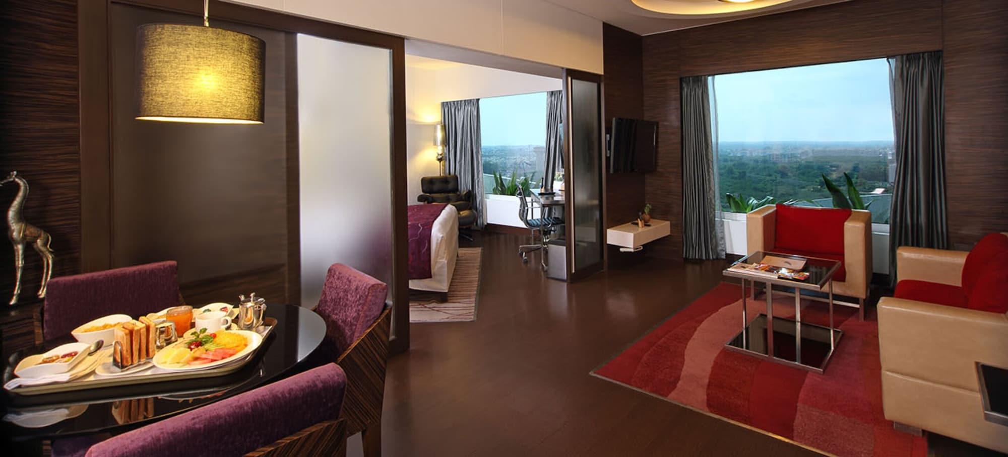 Fortune Select Sg Highway, Ahmedabad - Member Itc Hotels' Group 外观 照片