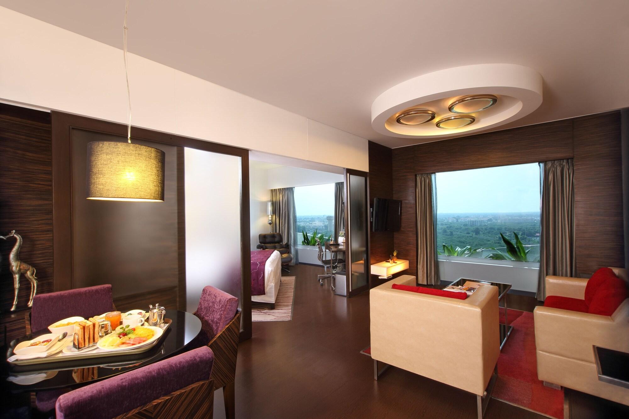 Fortune Select Sg Highway, Ahmedabad - Member Itc Hotels' Group 外观 照片