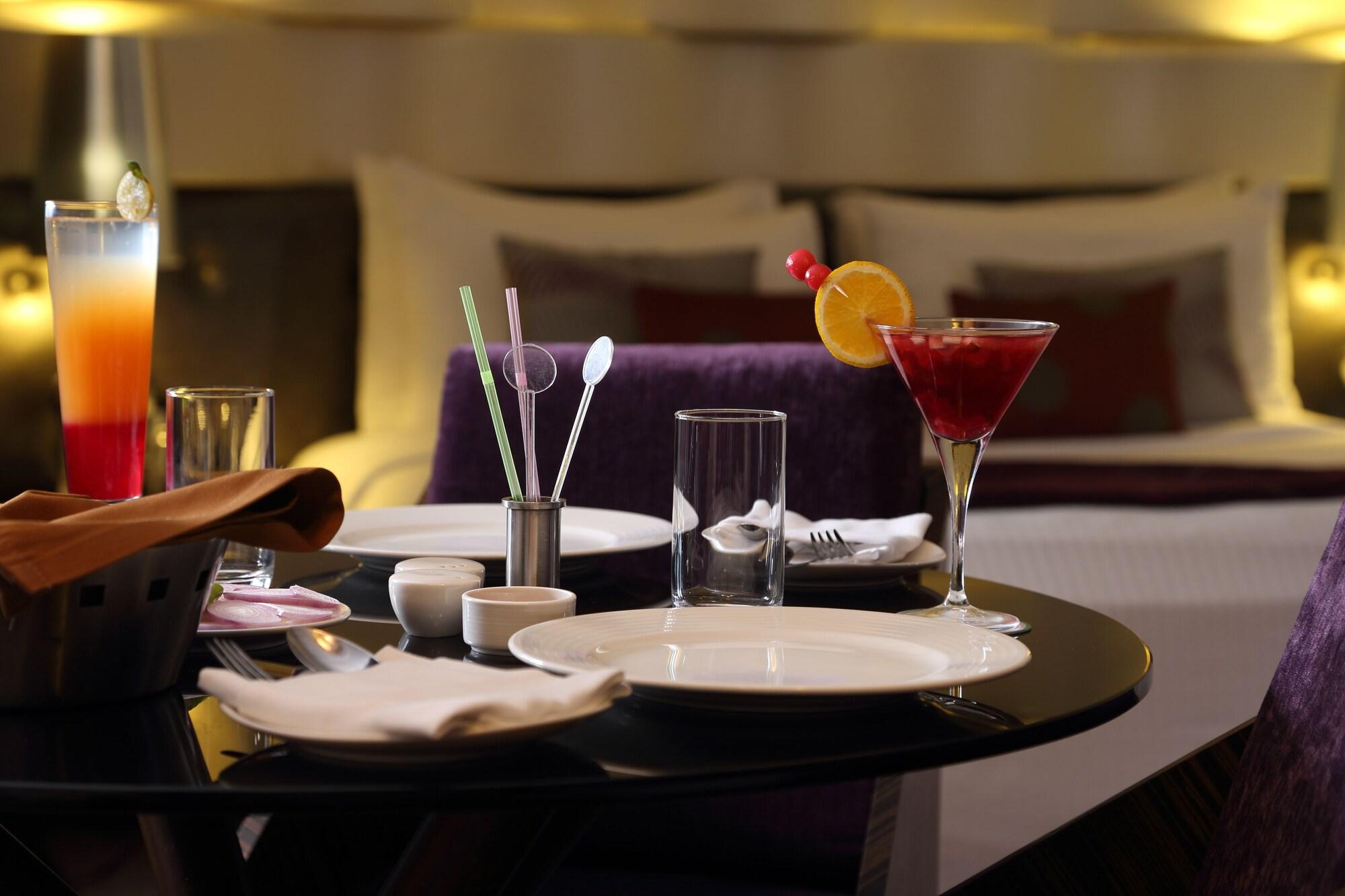 Fortune Select Sg Highway, Ahmedabad - Member Itc Hotels' Group 外观 照片