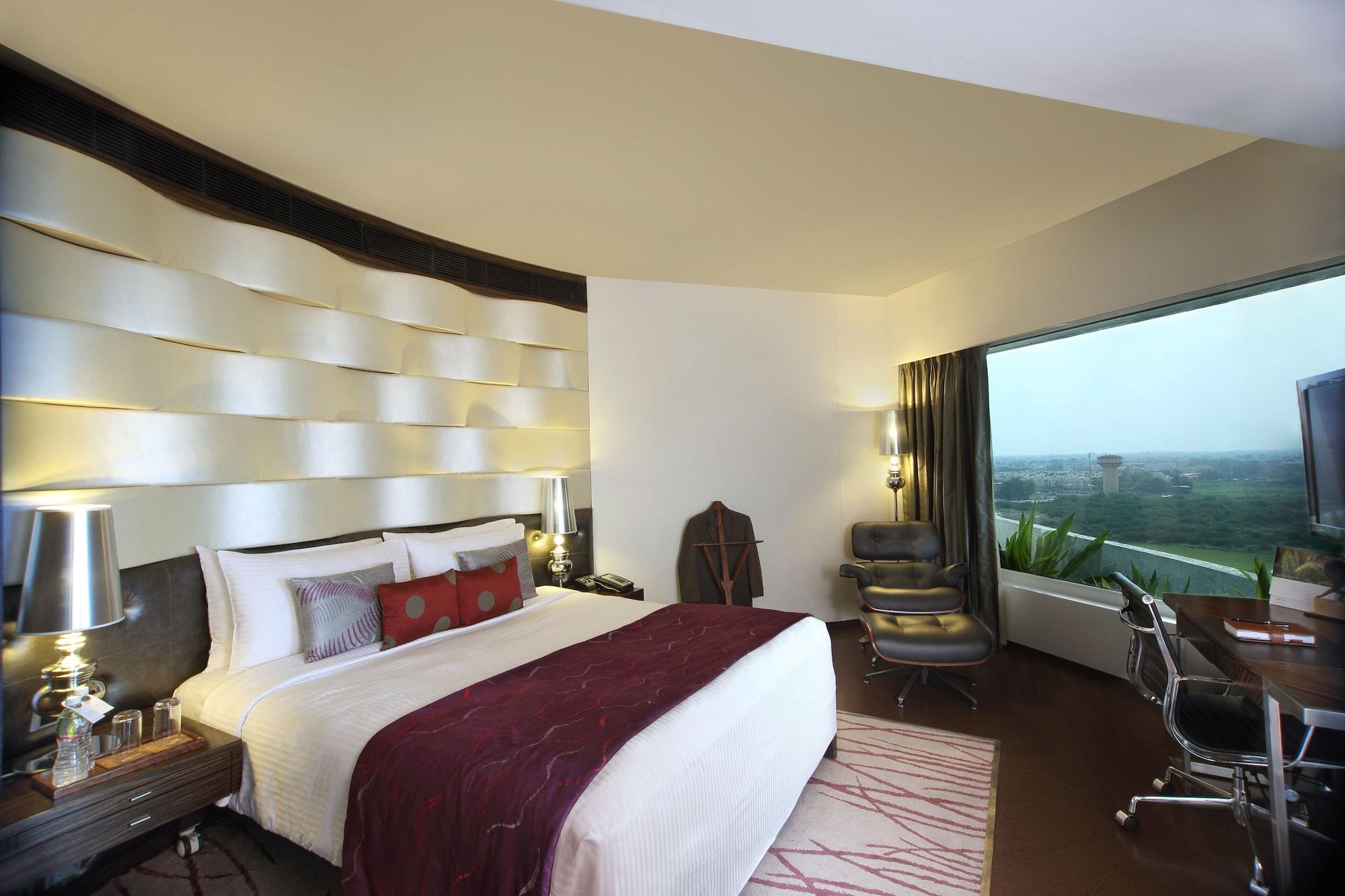 Fortune Select Sg Highway, Ahmedabad - Member Itc Hotels' Group 外观 照片