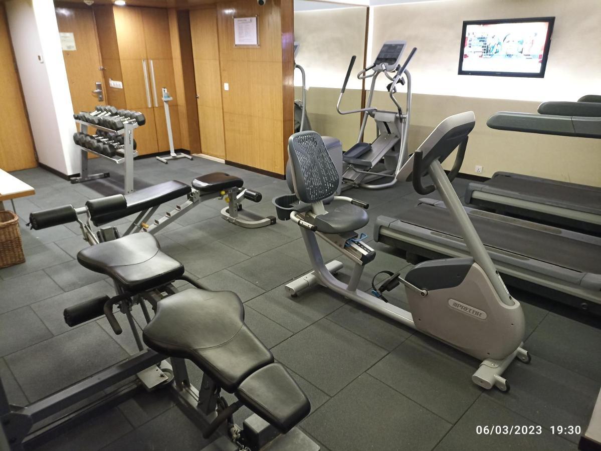 Fortune Select Sg Highway, Ahmedabad - Member Itc Hotels' Group 外观 照片