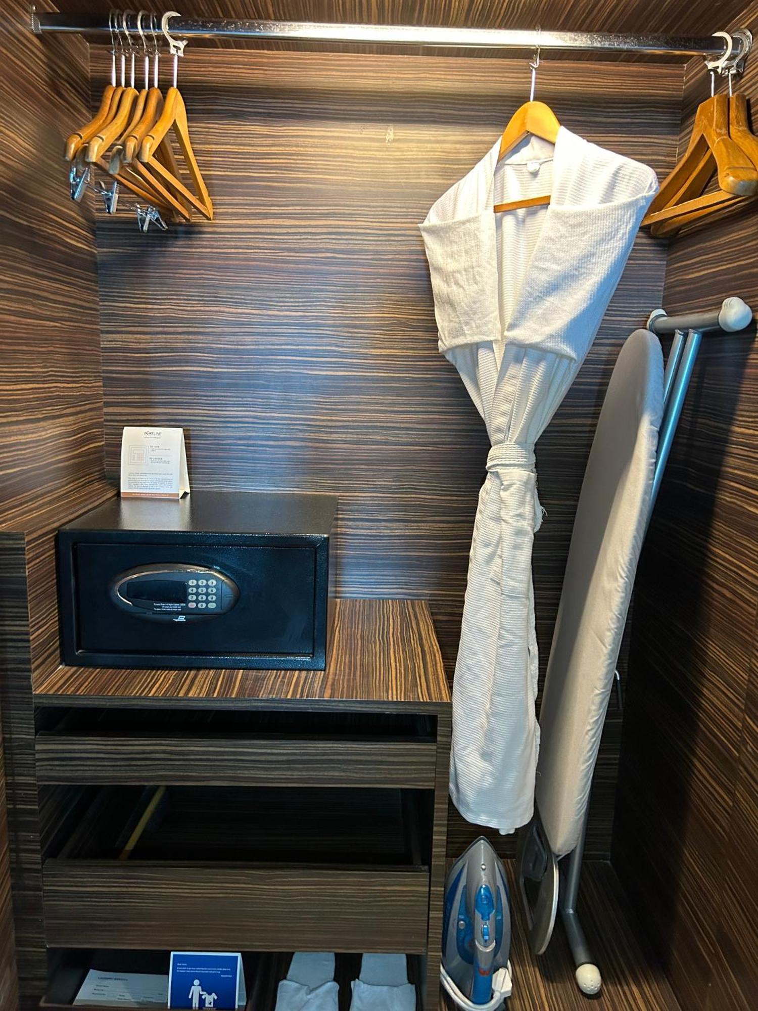 Fortune Select Sg Highway, Ahmedabad - Member Itc Hotels' Group 外观 照片