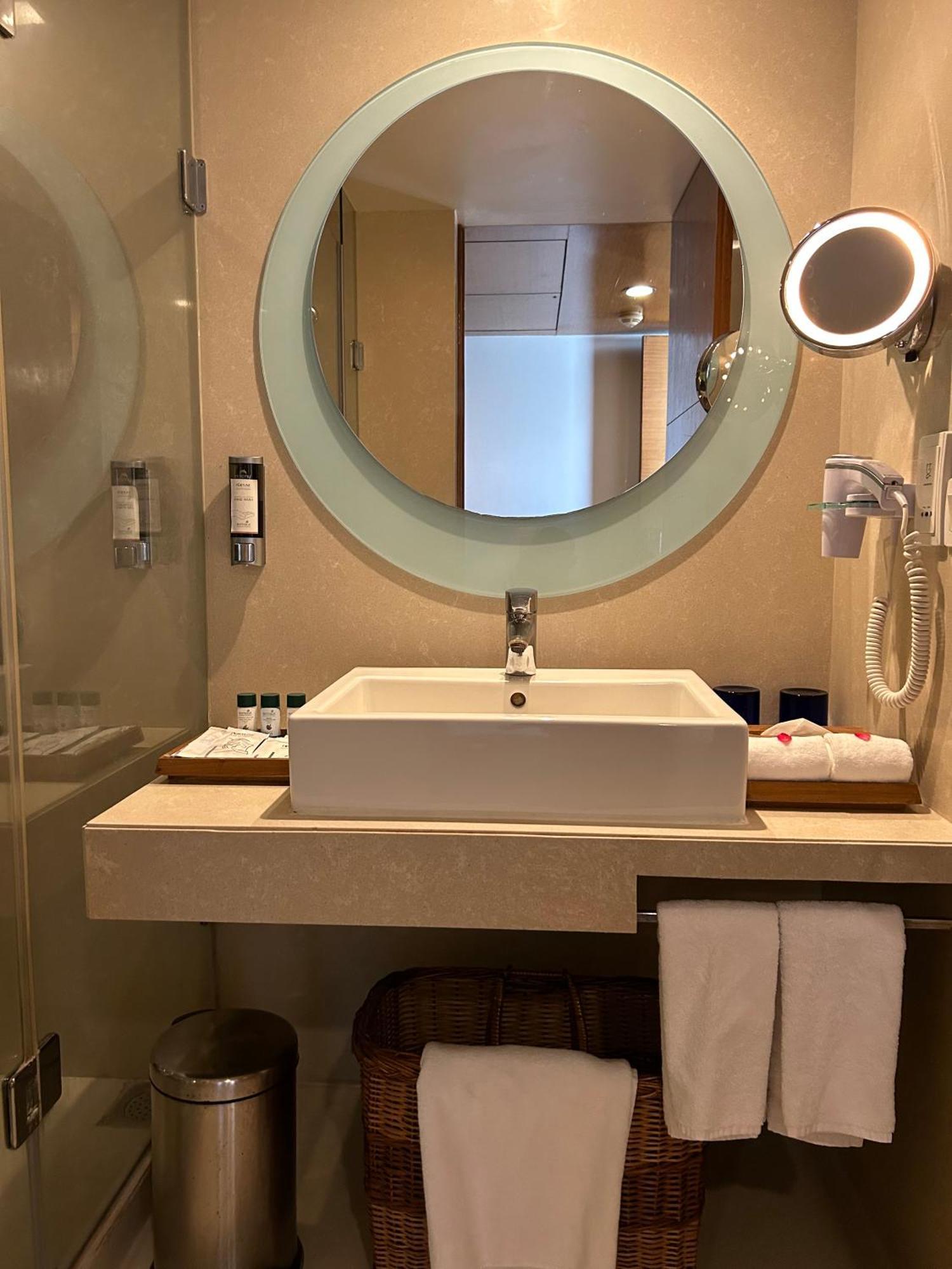 Fortune Select Sg Highway, Ahmedabad - Member Itc Hotels' Group 外观 照片