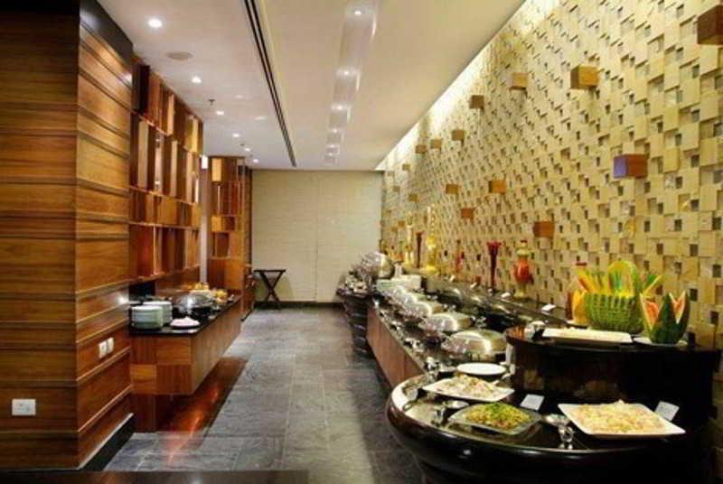 Fortune Select Sg Highway, Ahmedabad - Member Itc Hotels' Group 外观 照片